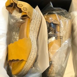 Torrid 10.5W Mustard espadrilles NEVER WORN